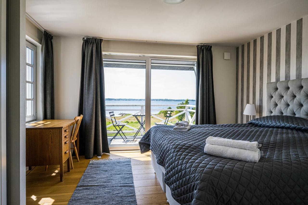 Exclusive Tranquil By The Sea, Boat Available * Drottningskar