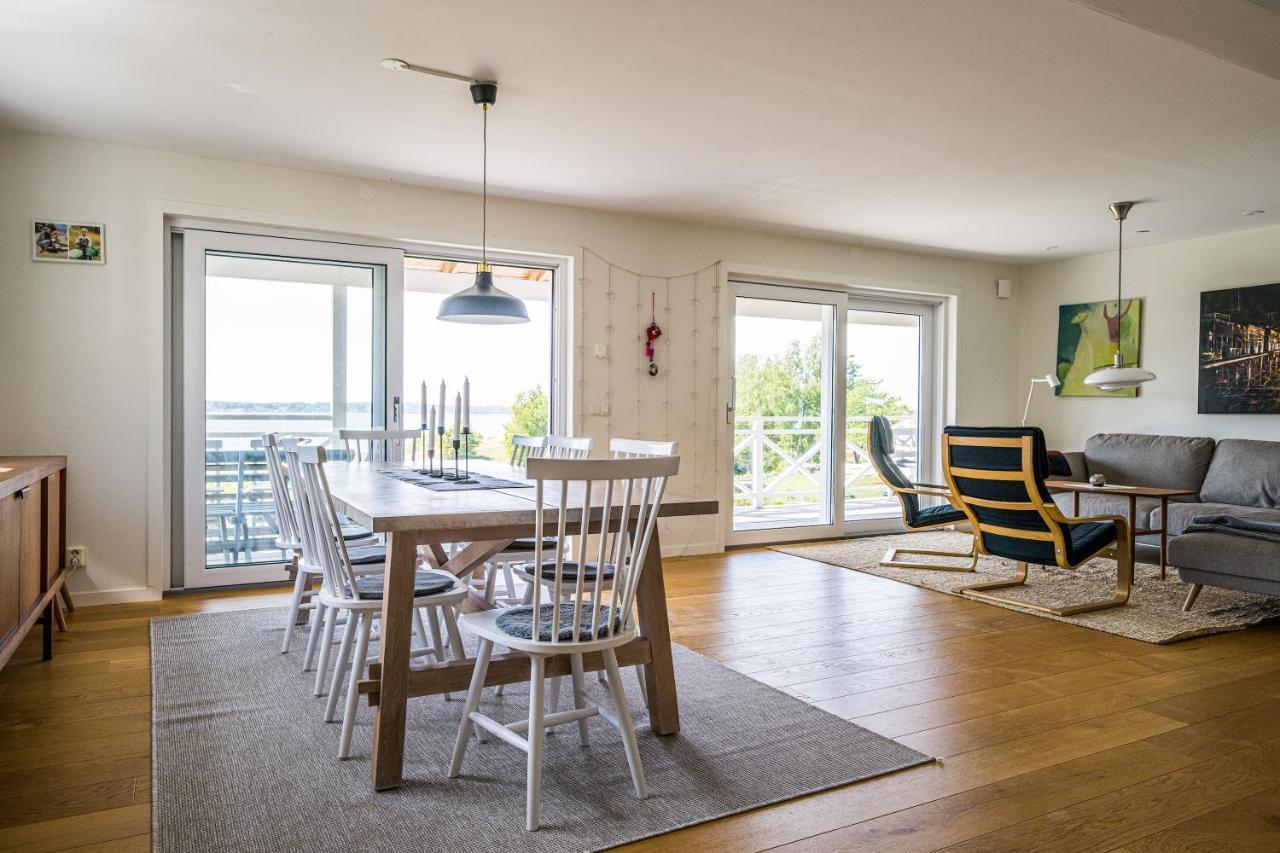 Villa Exclusive Tranquil By The Sea, Boat Available *