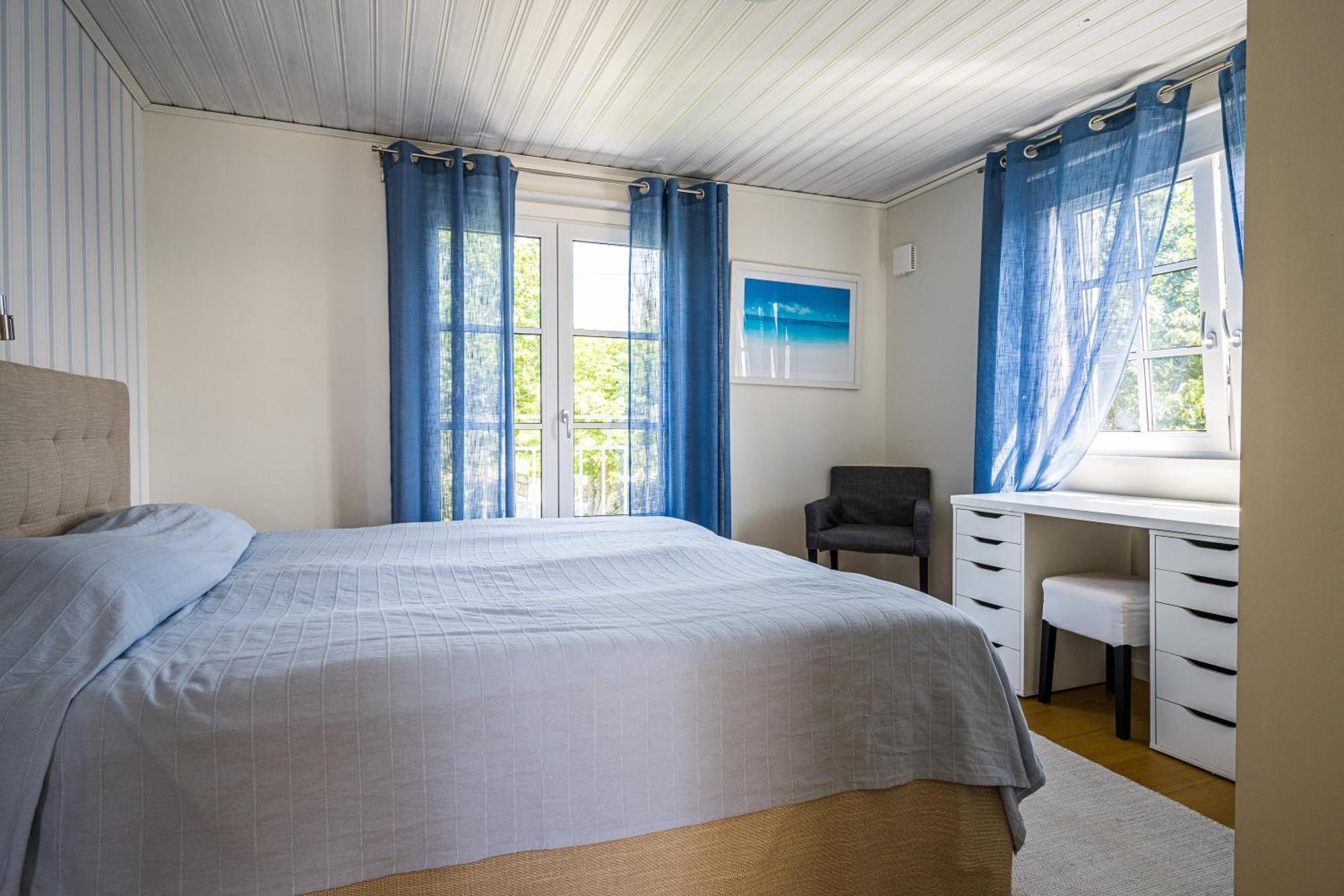 Villa Exclusive Tranquil By The Sea, Boat Available